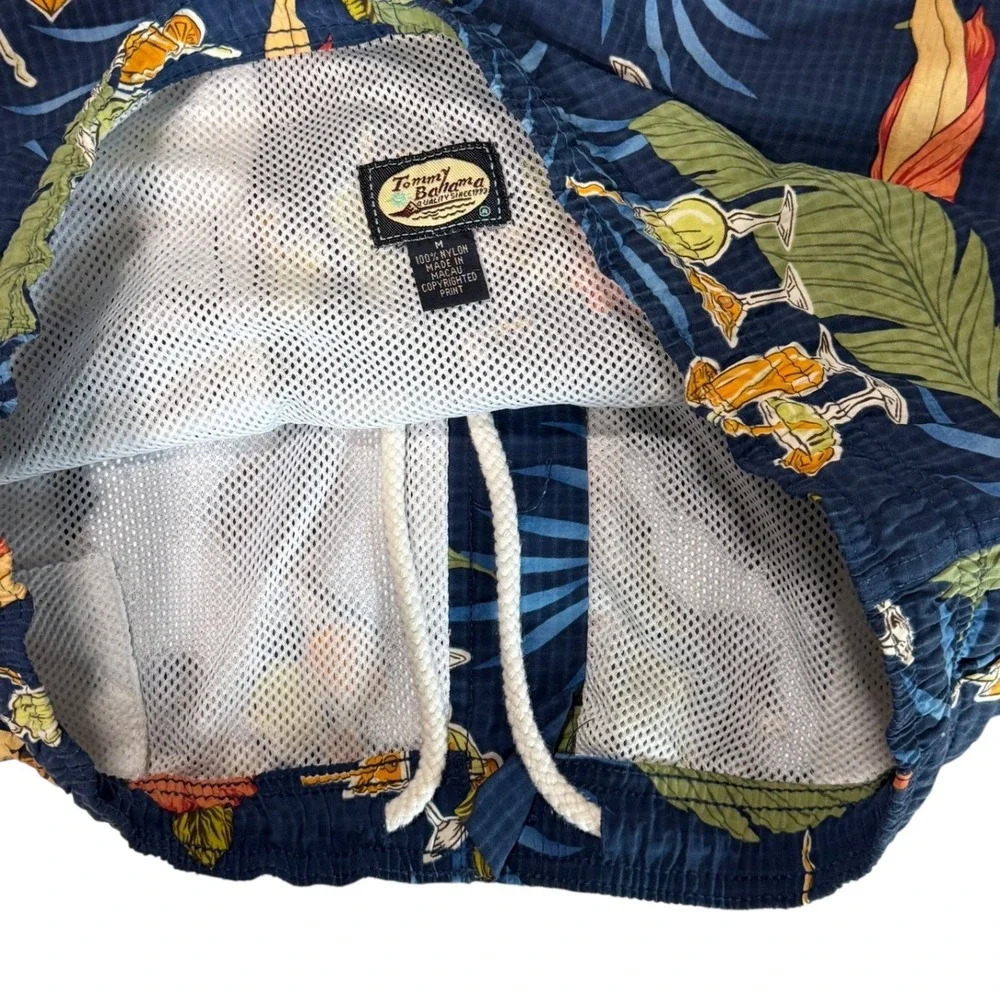 Tommy Bahama *pre owned*
